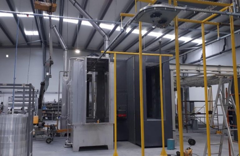 Linhas de Pintura Manual e Automática